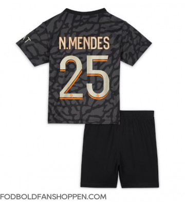 Paris Saint-Germain Nuno Mendes #25 Tredjetrøje Børn 2023-24 Kortærmet (+ Korte bukser)